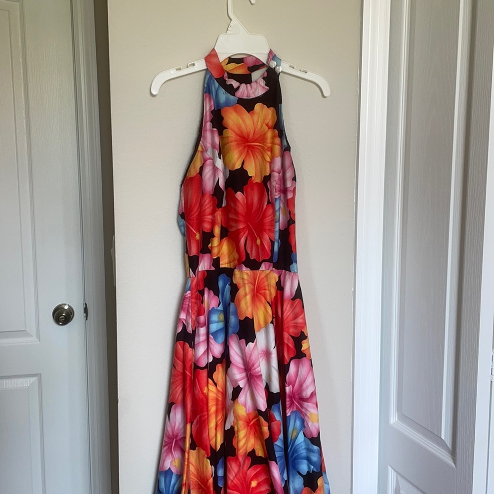 Hawaiian Style Dress